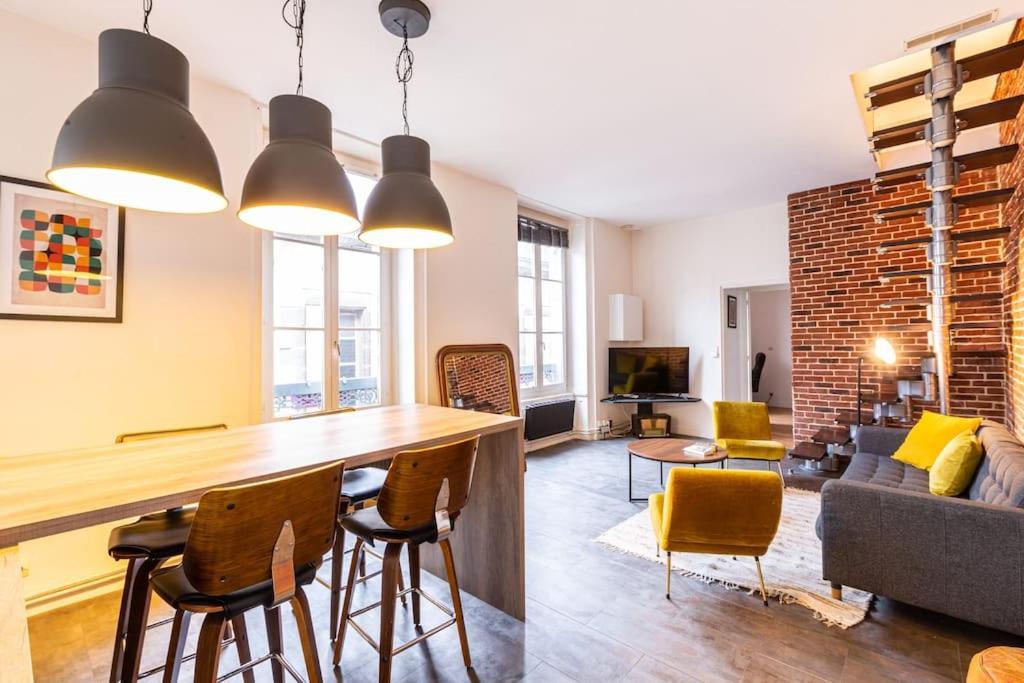 Maison, Appartement Type Triplex Atypique De Charme 쎙브히육 외부 사진