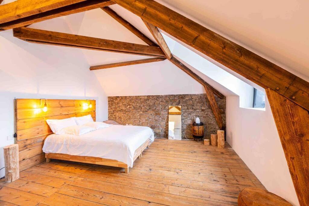 Maison, Appartement Type Triplex Atypique De Charme 쎙브히육 외부 사진